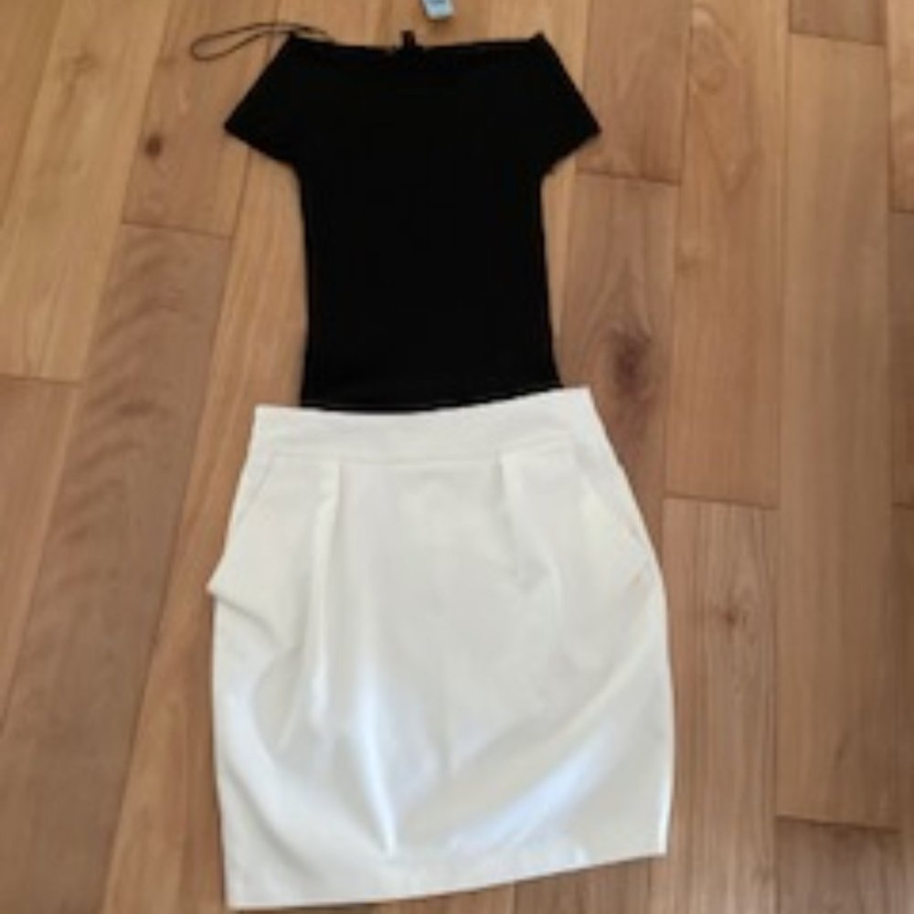 Ann Taylor Ribbed Wide Neck Sweater Tee  in XXS Petite